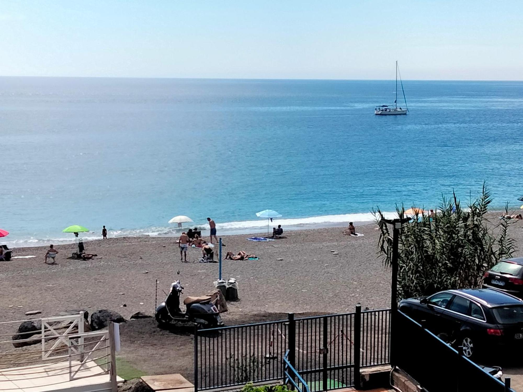 Seaside Villa Giardini-Naxos Exterior foto